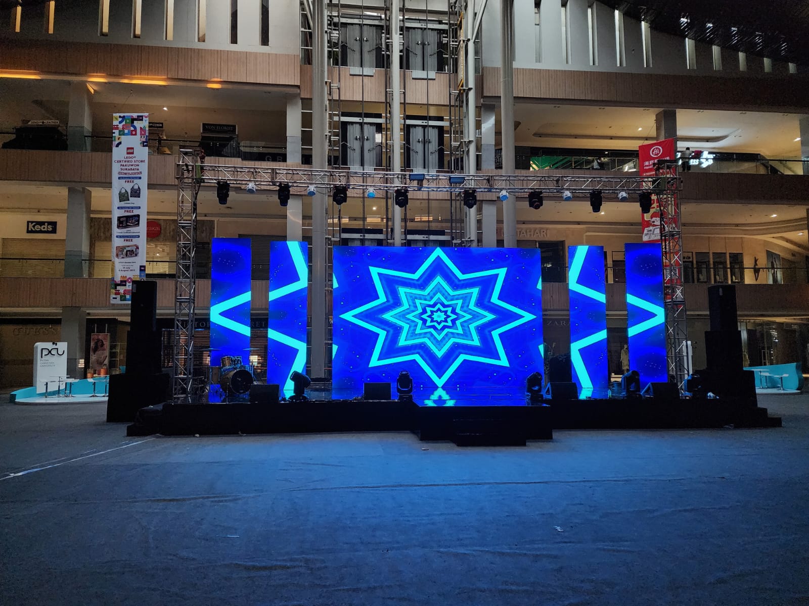 LED Screen
